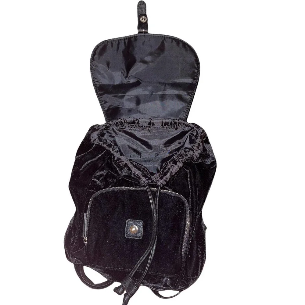 Y2K black velvet